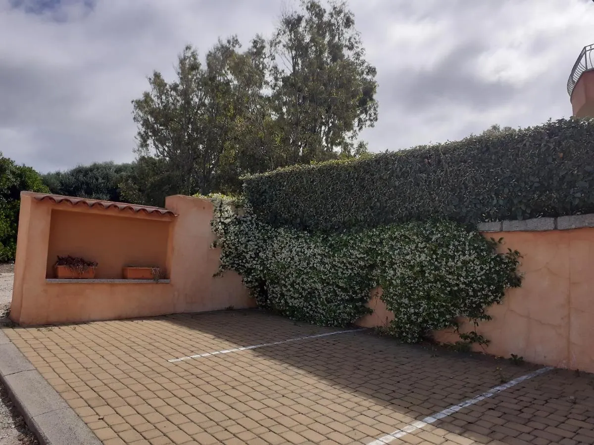 バデージSea View House Sardegna Da Soniaアパートメント 0*, バデージ イタリア