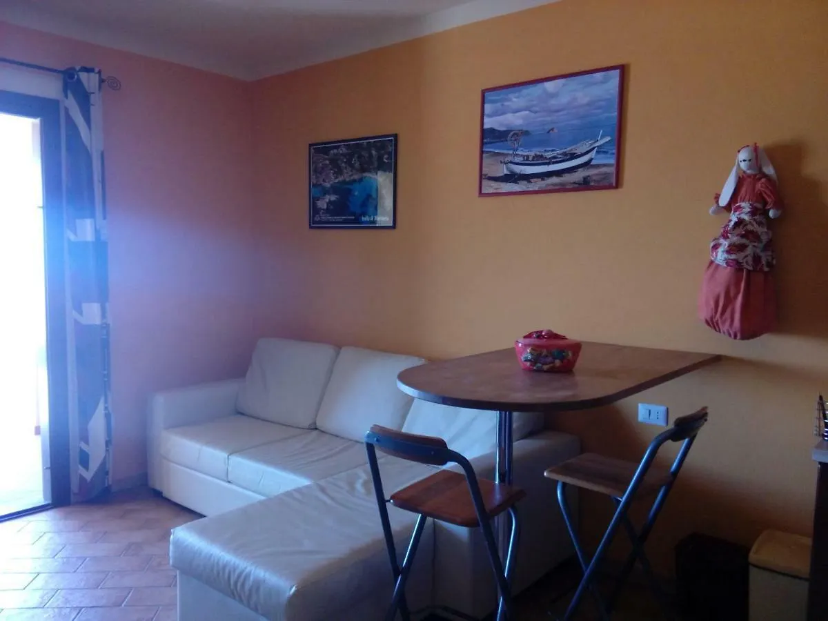 バデージSea View House Sardegna Da Soniaアパートメント 0*, バデージ イタリア